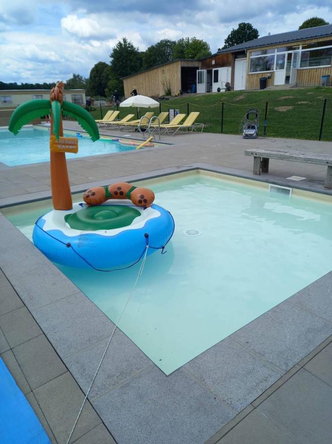 Camping Oos Heem Montenau Exteriér fotografie
